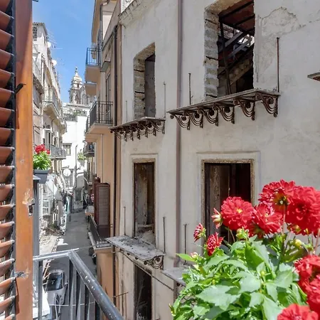 Apartment Vucciria Market With Balconies *